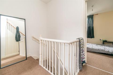 3 Foljambe Terrace, Nottingham, NG3 1GX