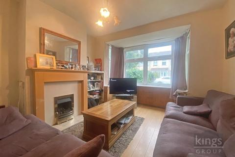 7 Ravens Close, Enfield, EN1 3UR