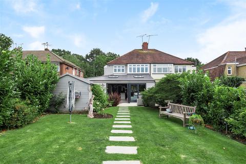 255 London Road, Ewell, Epsom, KT17 2BU