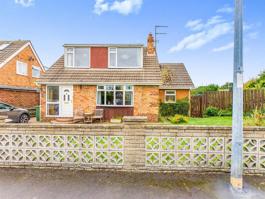 Barley Gate, Leven, Beverley 3 bed detached house £230,000