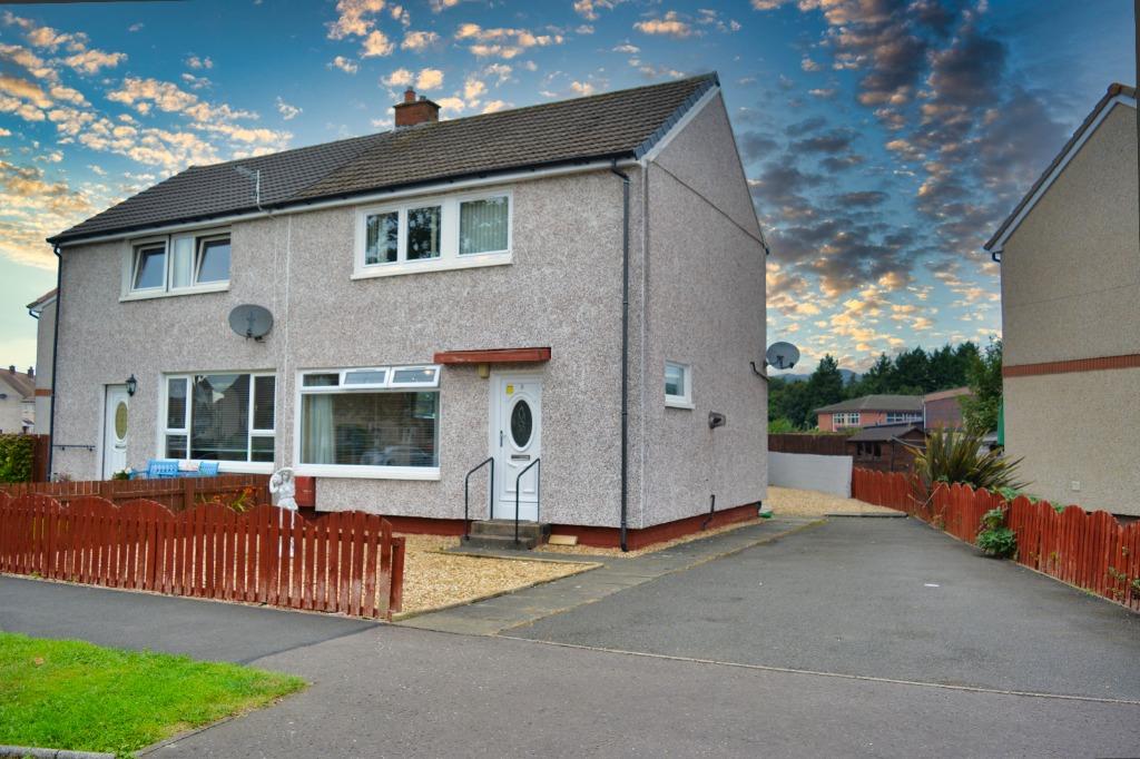Lamont Crescent, Fallin, Stirling, FK7 7EJ 3 bed semidetached house