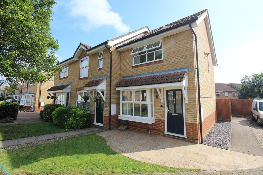 Wetherby Close, Stevenage, SG1 2 bed semidetached house £1,200 pcm (£277 pw)