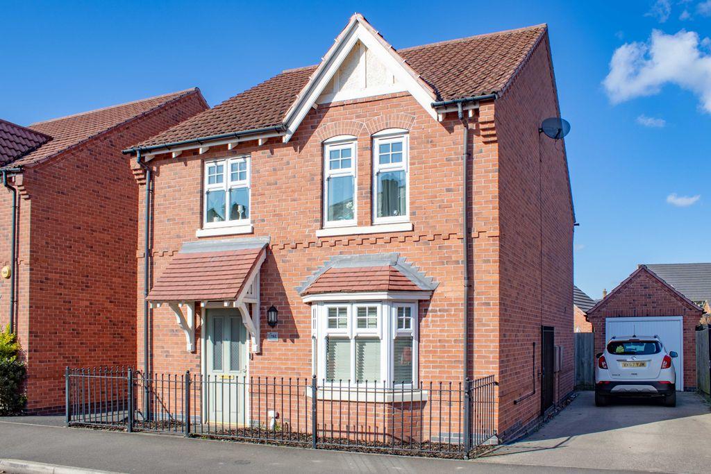 Station Road, Long Eaton NG10 2GP 4 bed detached house £315,000