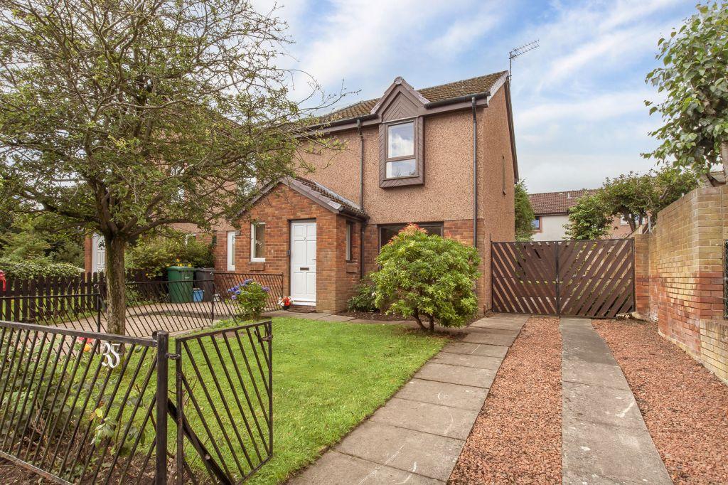 35 St. Katharine's Brae, Liberton, Edinburgh, EH16 6QR 3 bed end of terrace house £170,000
