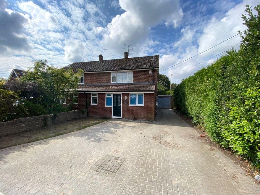 Little Vigo, Yateley, GU46 3 bed semidetached house £475,000