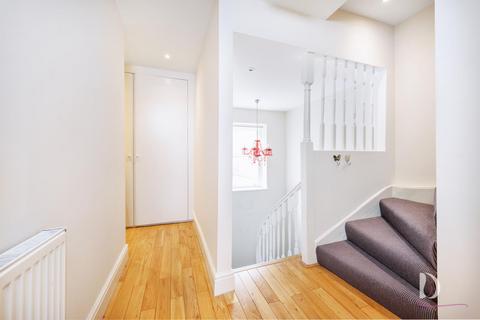 2 bedroom apartment to rent - Southwick Street, London, W2