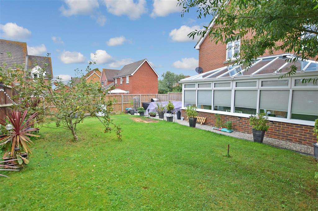 Thistle Drive, Whitstable, Kent 4 bed detached house £485,000
