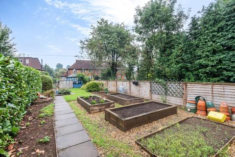 22 Cherry Tree Road, Milford, Godalming, GU8 5AX