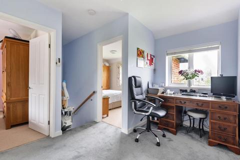 22 Cherry Tree Road, Milford, Godalming, GU8 5AX