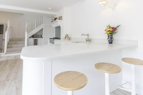 Hesketh Cottage Hesketh Road, Torquay, TQ1 2LN