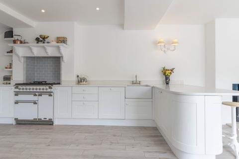 Hesketh Cottage Hesketh Road, Torquay, TQ1 2LN