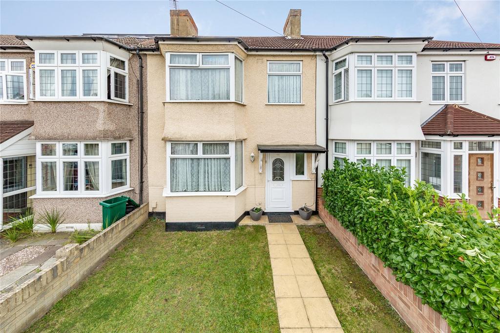 Link Way, Hornchurch, RM11 3 bed terraced house £450,000