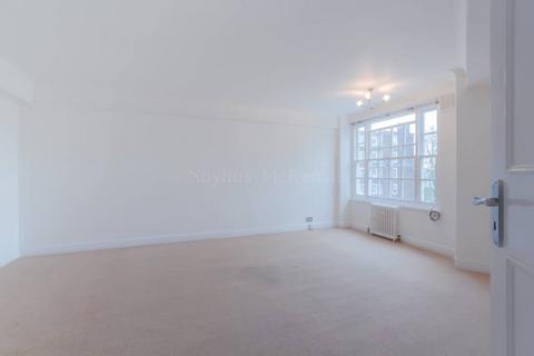 1 bedroom flat for sale, Chalk Farm NW3