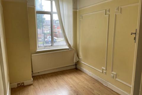 101 Halstead Road, Winchmore Hill, London, N21 3DR