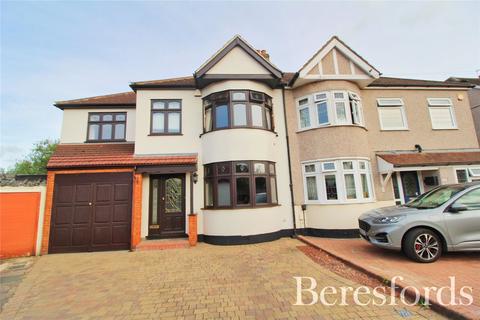 1 Clarence Avenue, Upminster, RM14 2RL