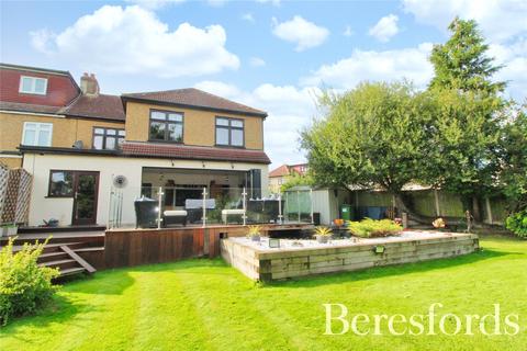 1 Clarence Avenue, Upminster, RM14 2RL