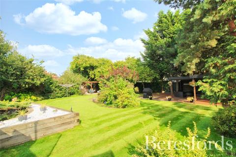 1 Clarence Avenue, Upminster, RM14 2RL