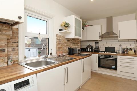 118 Darwin Road, London, W5 4BH
