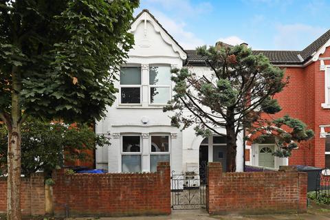 118 Darwin Road, London, W5 4BH
