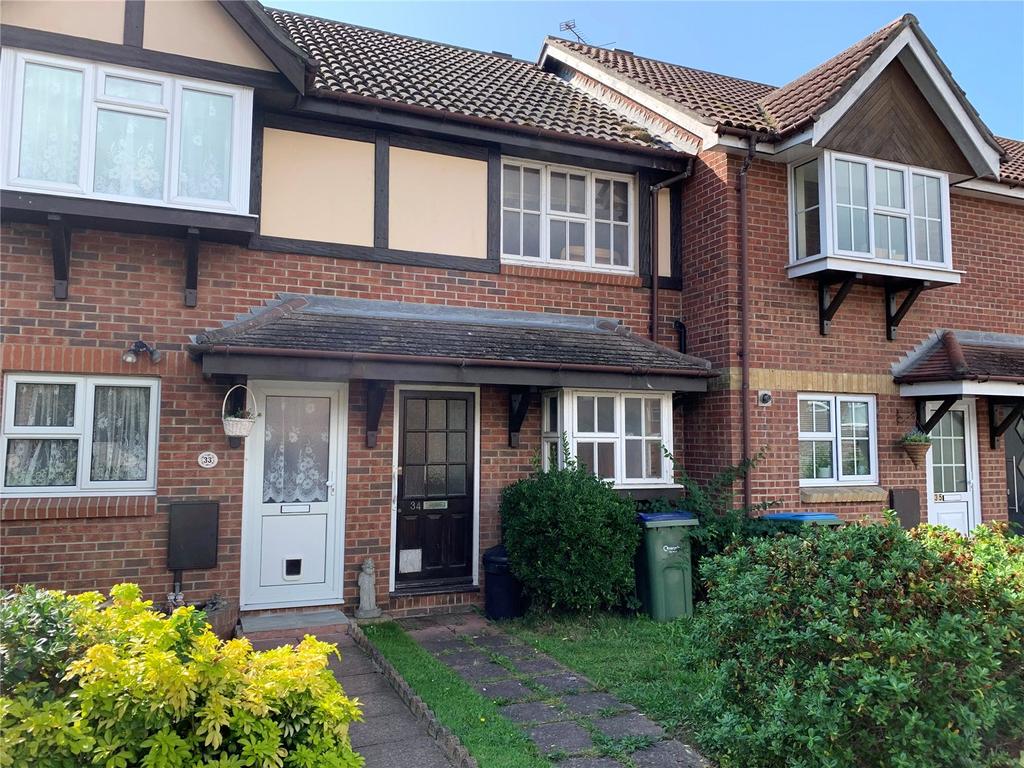 Kendal Close, Littlehampton, BN17 2 bed terraced house £240,000