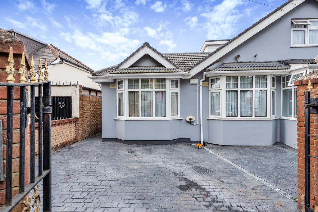 Wraysbury, Berkshire, TW19 1 bed end of terrace house £950 pcm (£219 pw)