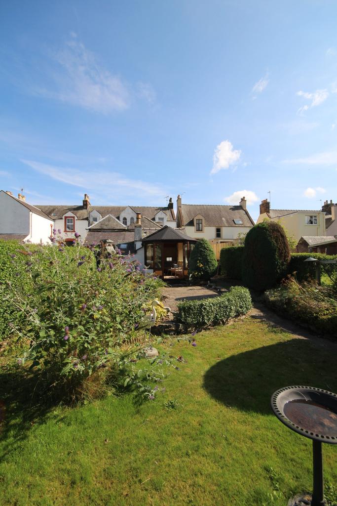 17 Ernespie Road, Castle Douglas - Williamson and