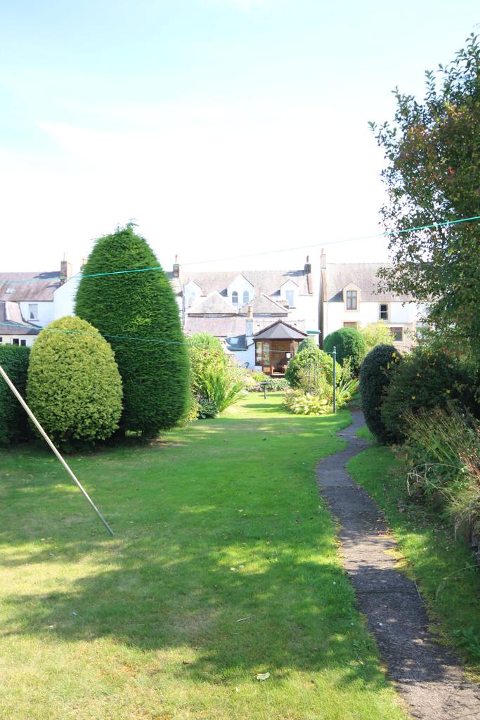17 Ernespie Road, Castle Douglas - Williamson and