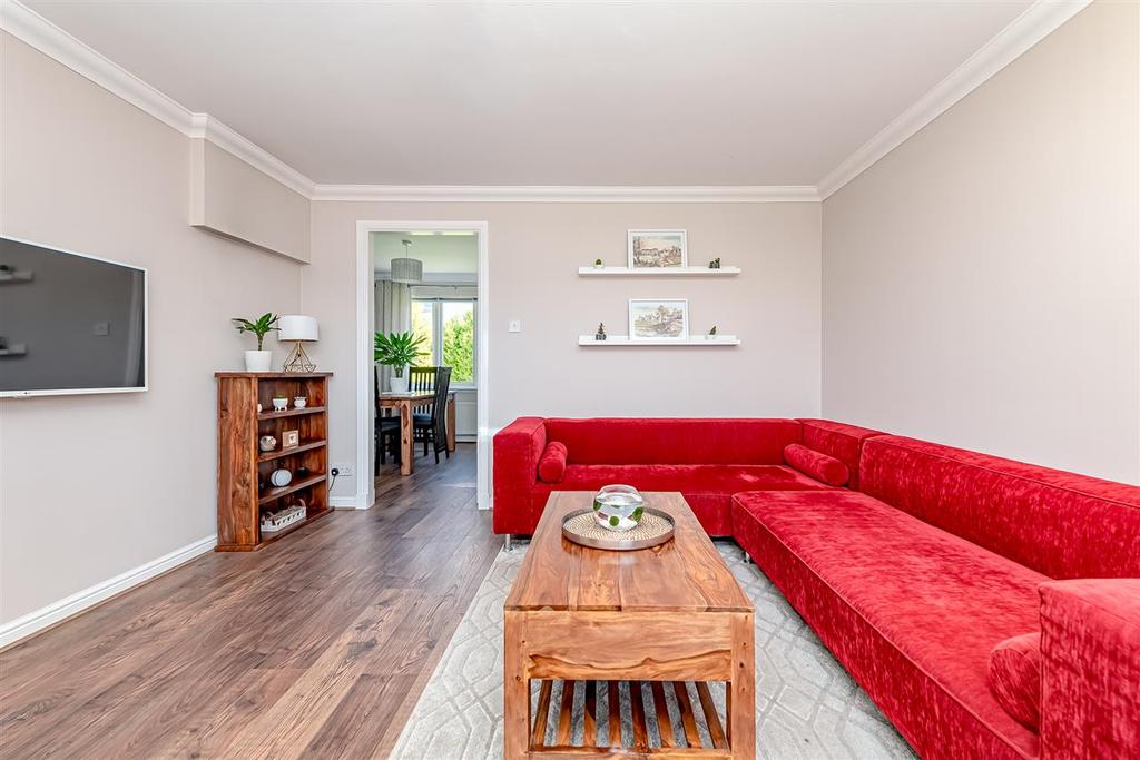 Sarti Terrace, Larbert 3 bed end of terrace house £179,995