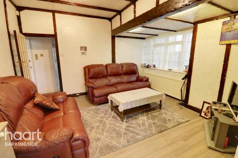 78 Woodford Avenue, Ilford, IG2 6XE