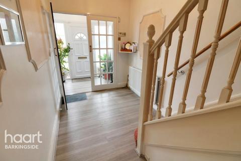 78 Woodford Avenue, Ilford, IG2 6XE