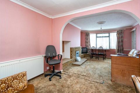 1 Hitchens Close, Hemel Hempstead, HP1 2PP