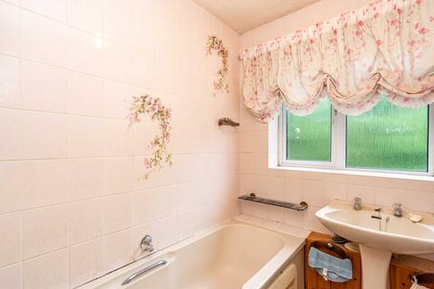1 Hitchens Close, Hemel Hempstead, HP1 2PP