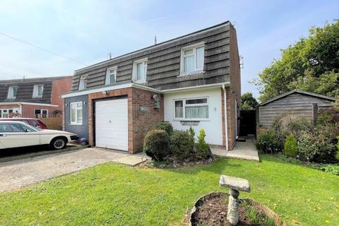 4 Johns Close, Peacehaven, BN10 7UQ