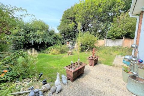 4 Johns Close, Peacehaven, BN10 7UQ