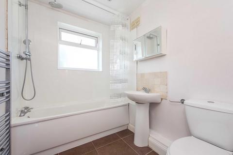 46 Ancaster Crescent, New Malden, KT3 6BE