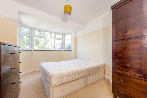 46 Ancaster Crescent, New Malden, KT3 6BE