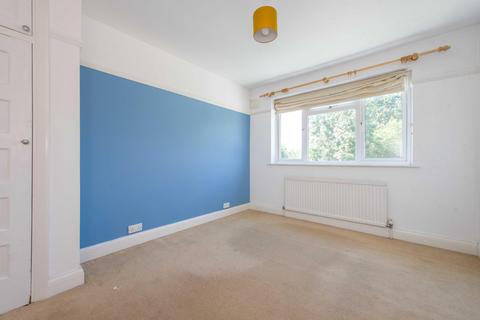 46 Ancaster Crescent, New Malden, KT3 6BE