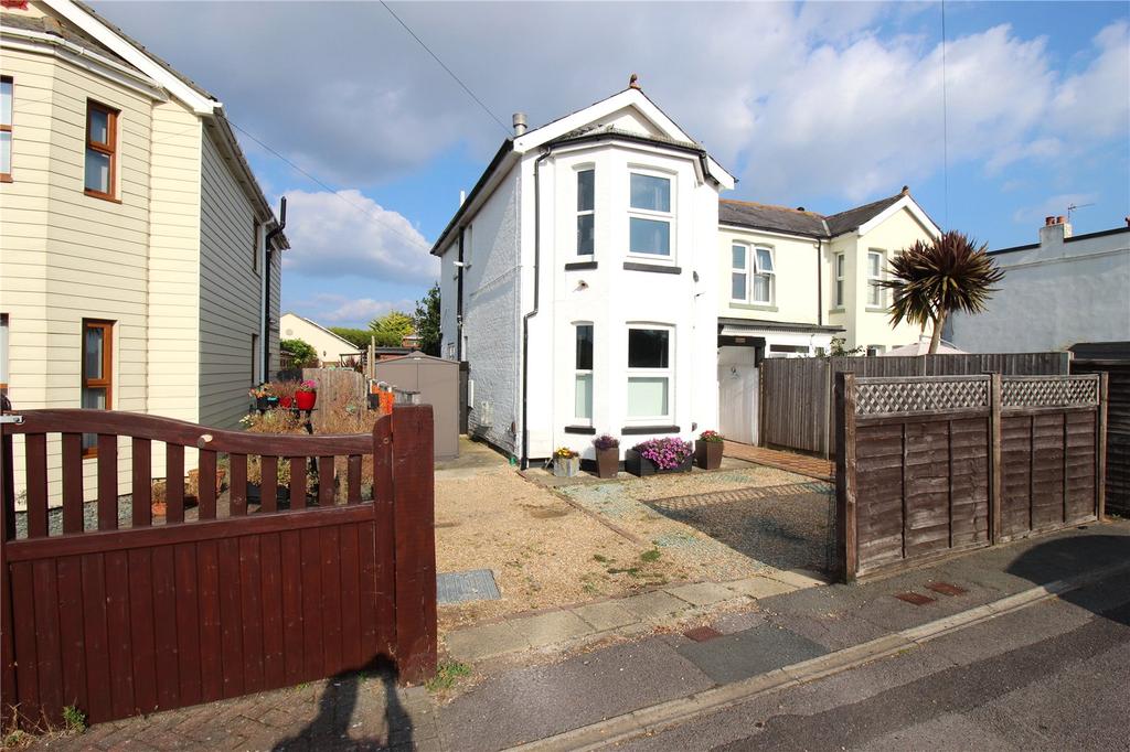 Portsmouth Road, LeeOnTheSolent, Hampshire, PO13 2 bed semidetached