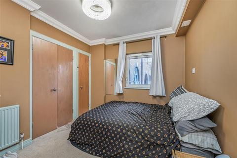 1 bedroom flat to rent, Clove Hitch Quay, SW11