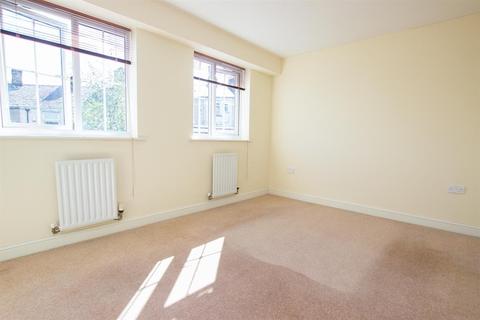 3 Weavers Mews, Darwen, BB3 1LU