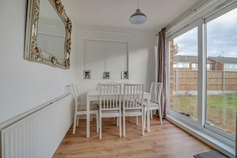 16 Borrowdale Close, Benfleet, SS7 3HE
