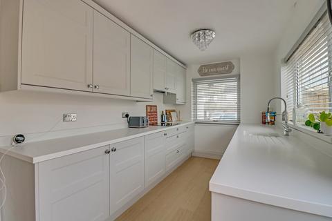 16 Borrowdale Close, Benfleet, SS7 3HE