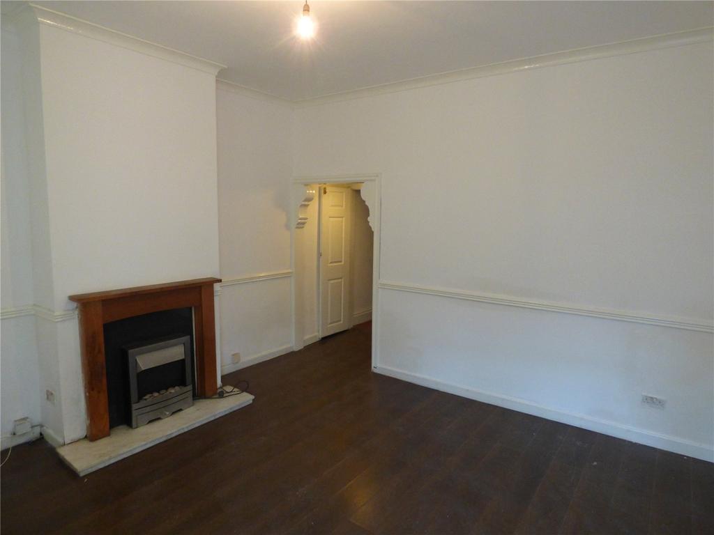 Belfield Road, Accrington, BB5 2 bed terraced house £65,000