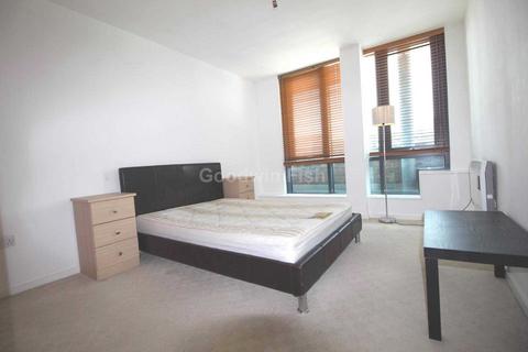 2 bedroom apartment to rent, City Road East, Manchester