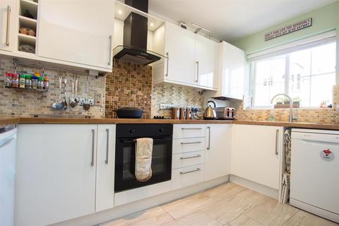19 Weavers Mews, Darwen, BB3 1LU