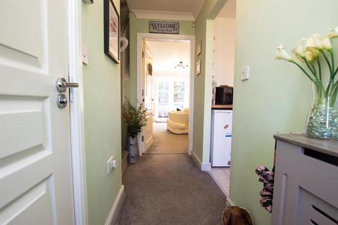 19 Weavers Mews, Darwen, BB3 1LU