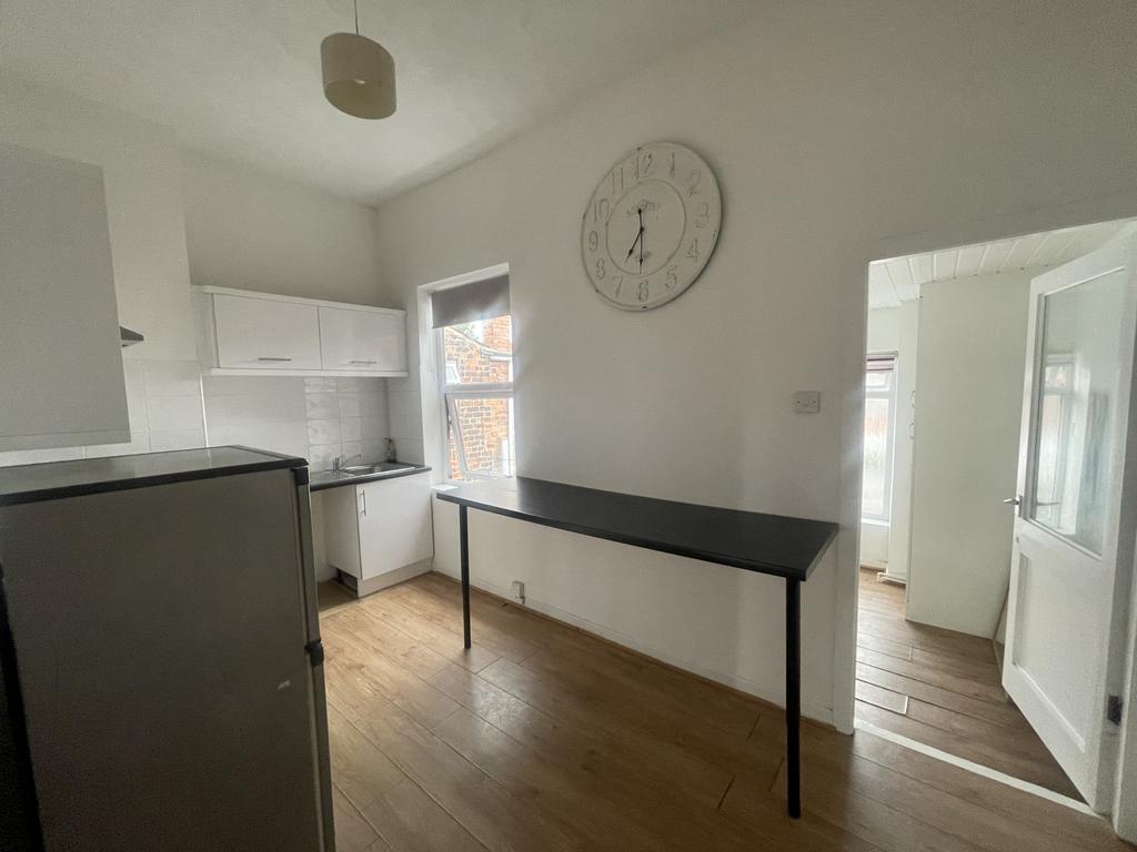 Knutsford Road, Warrington, Cheshire... 1 bed flat to rent £550 pcm