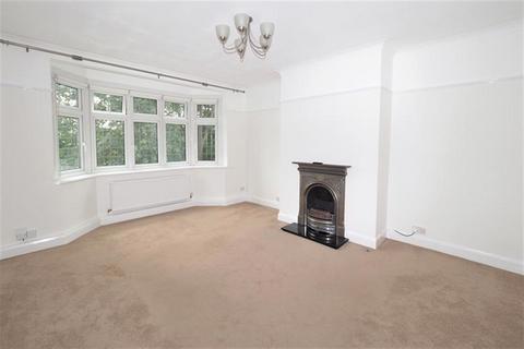 2 bedroom apartment to rent, Grange Court, Loughton, IG10
