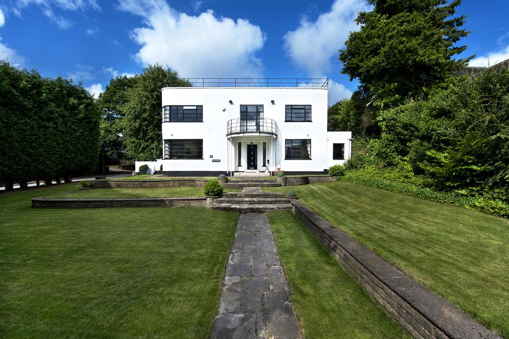 Beech Hill Road, Sutton Coldfield, West Midlands 4 bed detached house