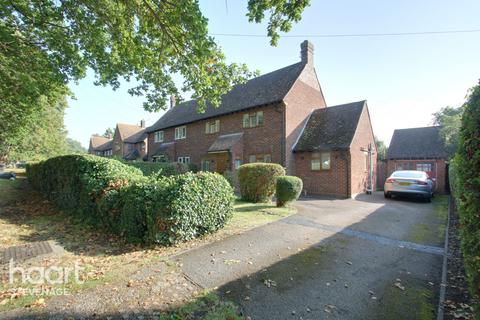 31 Shephall Green, Stevenage, SG2 9XS